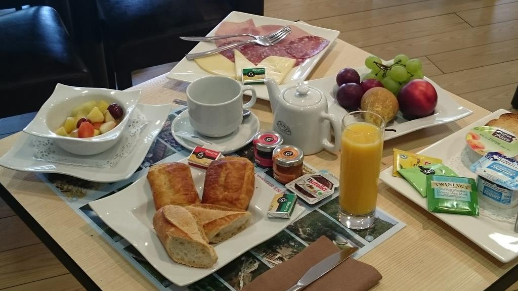 Saint-Privat  Logis Hotel Restaurant Auberge De La Xaintrie מראה חיצוני תמונה